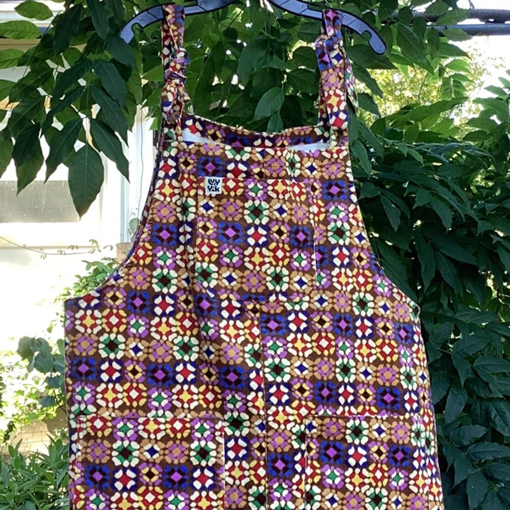 Lucy and Yak     NWT    Jenny Dungarees Organic Corduroy
Ltd Edition Elsie print